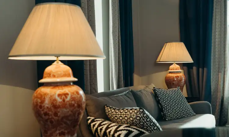 Lampu meja, Sumber: pexels.com