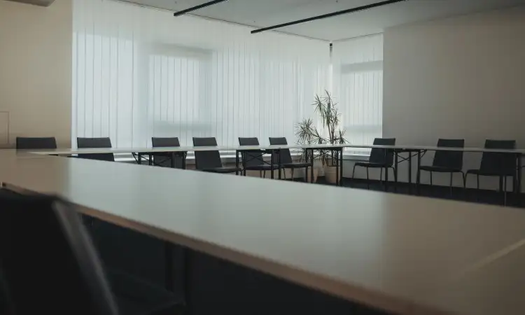Private meeting room, Sumber: pexels.com