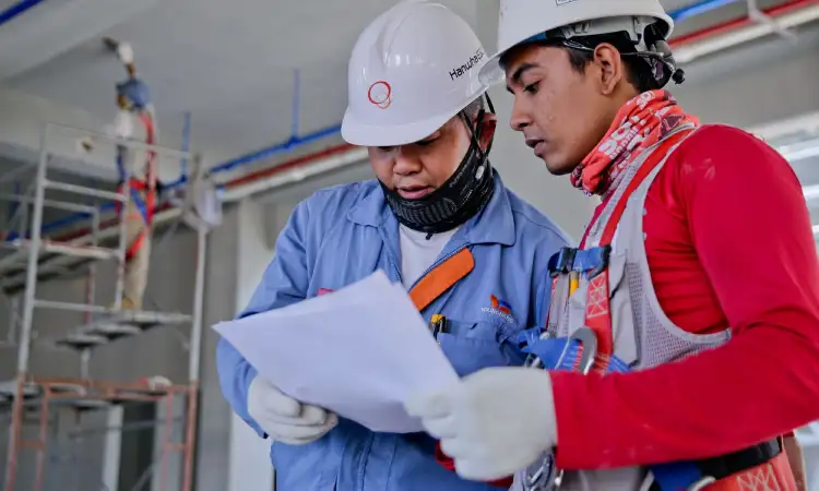 Kontraktor yang komunikatif, Sumber: pexels.com